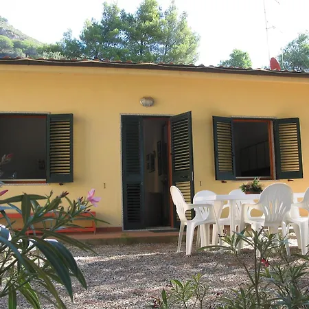 Appartamenti Lacona Kır Evi Lacona