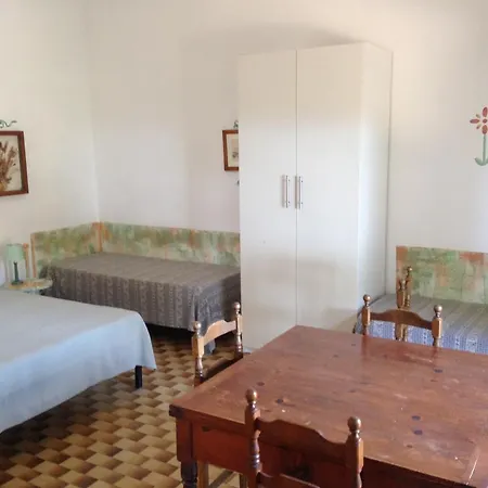 Appartamenti Lacona *