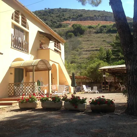 Appartamenti Lacona Lacona