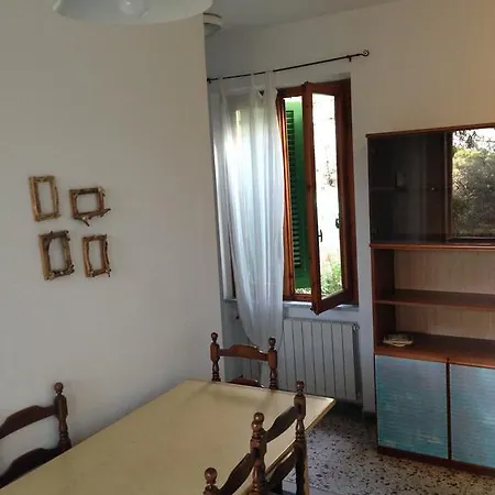 Appartamenti Lacona Kır Evi