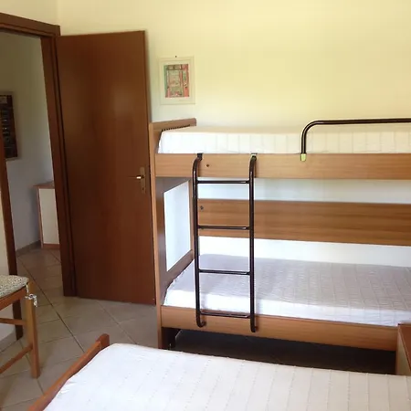 Appartamenti Lacona Kır Evi *